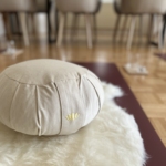 Raum Achtsamkeit Yoga Klang Praxis Ilona Zbinden Ilona Zbinden, Psychologische Beratung, Achtsamkeit Yoga Klang, Meditationskurs, Paarberatung, St. Gallen, Yoga, Klangmassage, Meditationskurs, St. Gallen